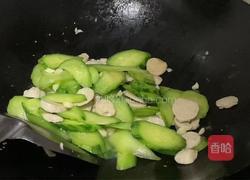 肉丸子片炒黄瓜的做法图解6