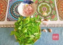 肉末芹菜叶的做法图解2