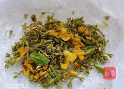 黑豆红枣连翘花的做法图解4