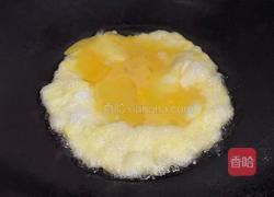 鸡蛋炒芦笋尖的做法图解4