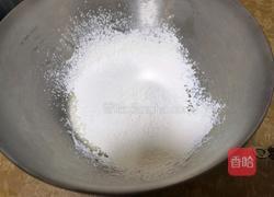 酸奶纸杯蛋糕的做法图解2