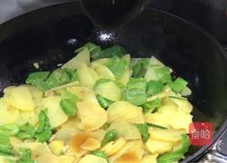 青椒土豆炒肉片的做法图解11