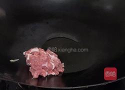 丝瓜炒肉片的做法图解1