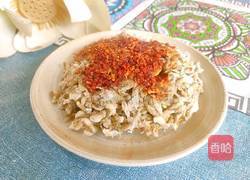 蒸槐花的做法图解1