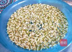 蒸槐花的做法图解3