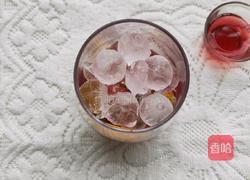 双色蔓越莓冰饮的做法图解4