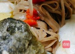 黄鱼煨面的做法图解10