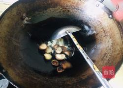 香菇炒小白菜的做法图解3