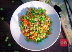 豌豆米炒肉丁的做法图解12