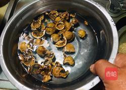 核桃壳煮鸡蛋的做法图解1