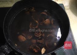 核桃壳煮鸡蛋的做法图解3