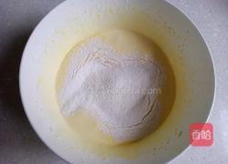 蛋黄小圆饼干的做法图解7