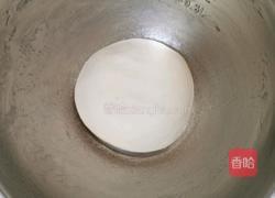 金枪鱼芝士披萨的做法图解4