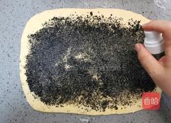 南瓜黑芝麻卷的做法图解11