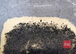 南瓜黑芝麻卷的做法图解12