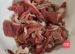 菌菇炒牛肉的做法图解1