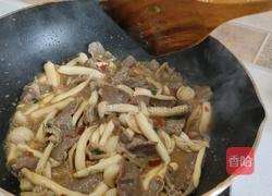 菌菇炒牛肉的做法图解8