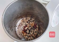 燕麦黑米糊的做法图解2