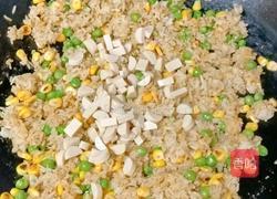 菠萝时蔬炒饭的做法图解10
