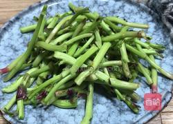 苋菜梗胡萝卜炒肉丝的做法图解2