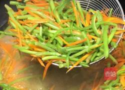苋菜梗胡萝卜炒肉丝的做法图解9