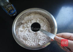 椰香可可酱油冰淇淋球的做法图解5