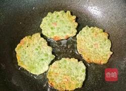豌豆火腿鸡蛋饼的做法图解9