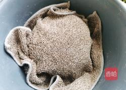 韭菜鸡蛋木耳蒸饺的做法图解4