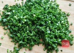 韭菜鸡蛋木耳蒸饺的做法图解6