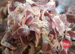 烧烤味炸鸡胗的做法图解1