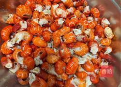 麻辣炒虾尾的做法图解2