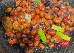 麻辣炒虾尾的做法图解10