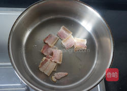 黄瓜炒咸肉的做法图解3