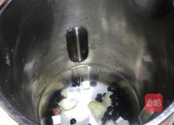 养生豆浆营养早餐的做法图解1