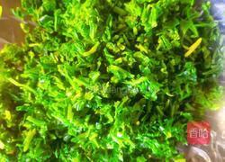 马兰头枸杞拌木耳的做法图解4