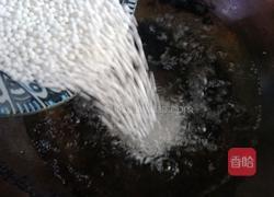 芒果鲜奶西米露的做法图解2