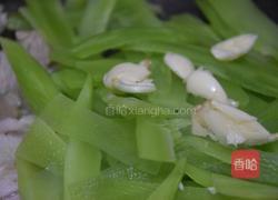 莴笋炒肉片的做法图解5