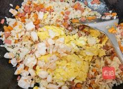 虾仁蛋炒饭的做法图解11