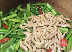 蒜苔炒肉的做法图解9