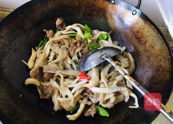 平菇炒肉片的做法图解6
