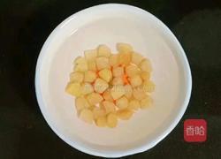 干贝莲藕花生猪骨汤的做法图解2