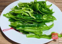 青椒炒豆干边的做法图解2