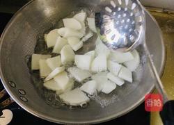 萝卜粉条烩羊排的做法图解1