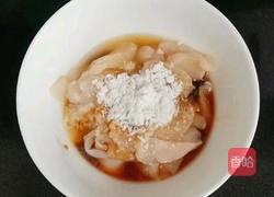 木耳西芹炒鸡肉的做法图解7