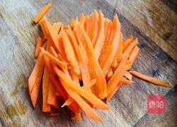 芹菜浆水面的做法图解3