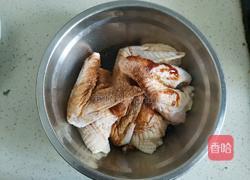 电饭锅焖鸡翅的做法图解6