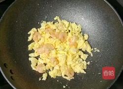 虾仁炒鸡蛋的做法图解12