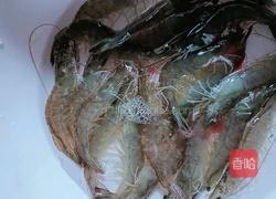 荔枝虾球的做法图解2