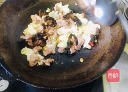 莲花白木耳过油肉的做法图解11