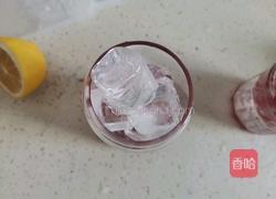 树莓冰拿铁的做法图解3
